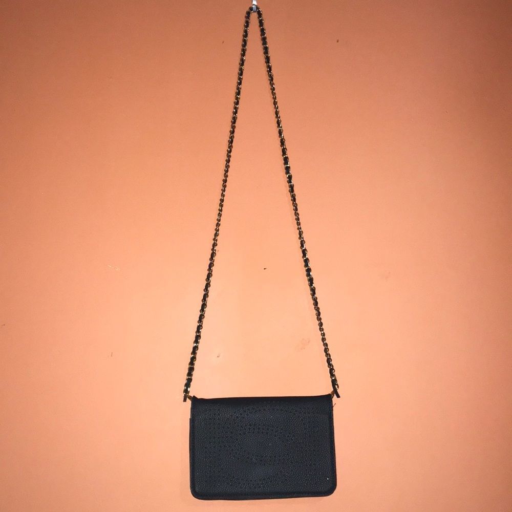 BeBe Boho Convertible Cross Body Clutch Bag - Picture 7 of 10